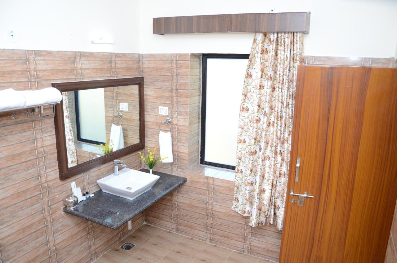 Motibagh Hotel Савай Мадхопур Екстериор снимка